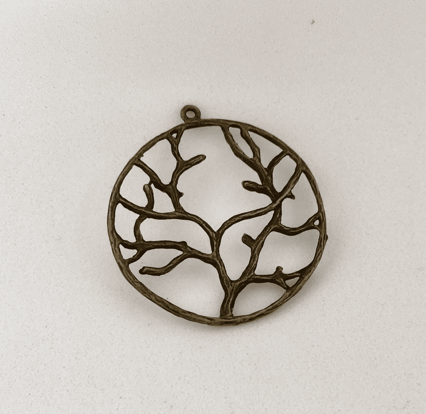 Antique Tree pendant pack of 1