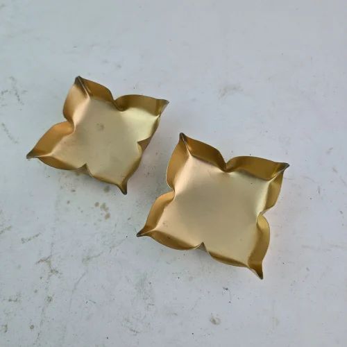 4 leaf metal urli 3inch pack of 1