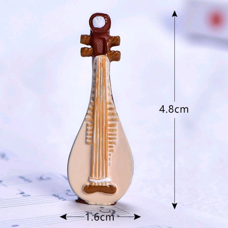 Musical instruments miniature