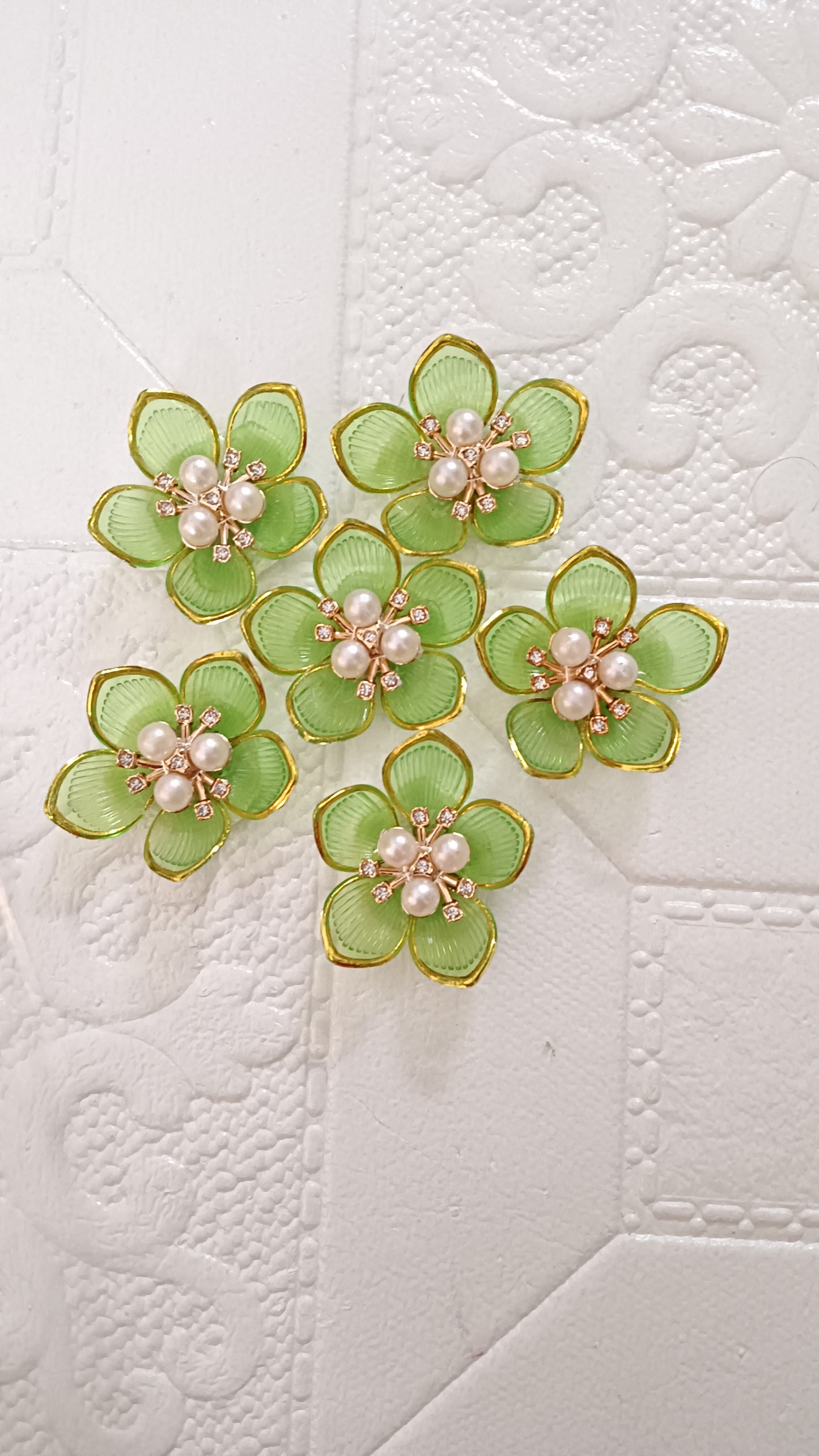 New  embellishment pack of 6