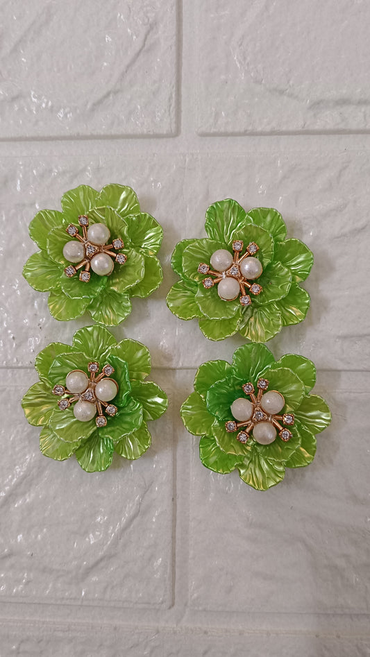 New  embellishment pack of 4
