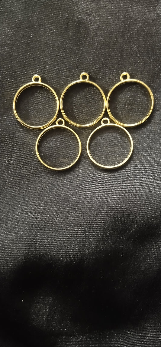 Round pendants pack of 5